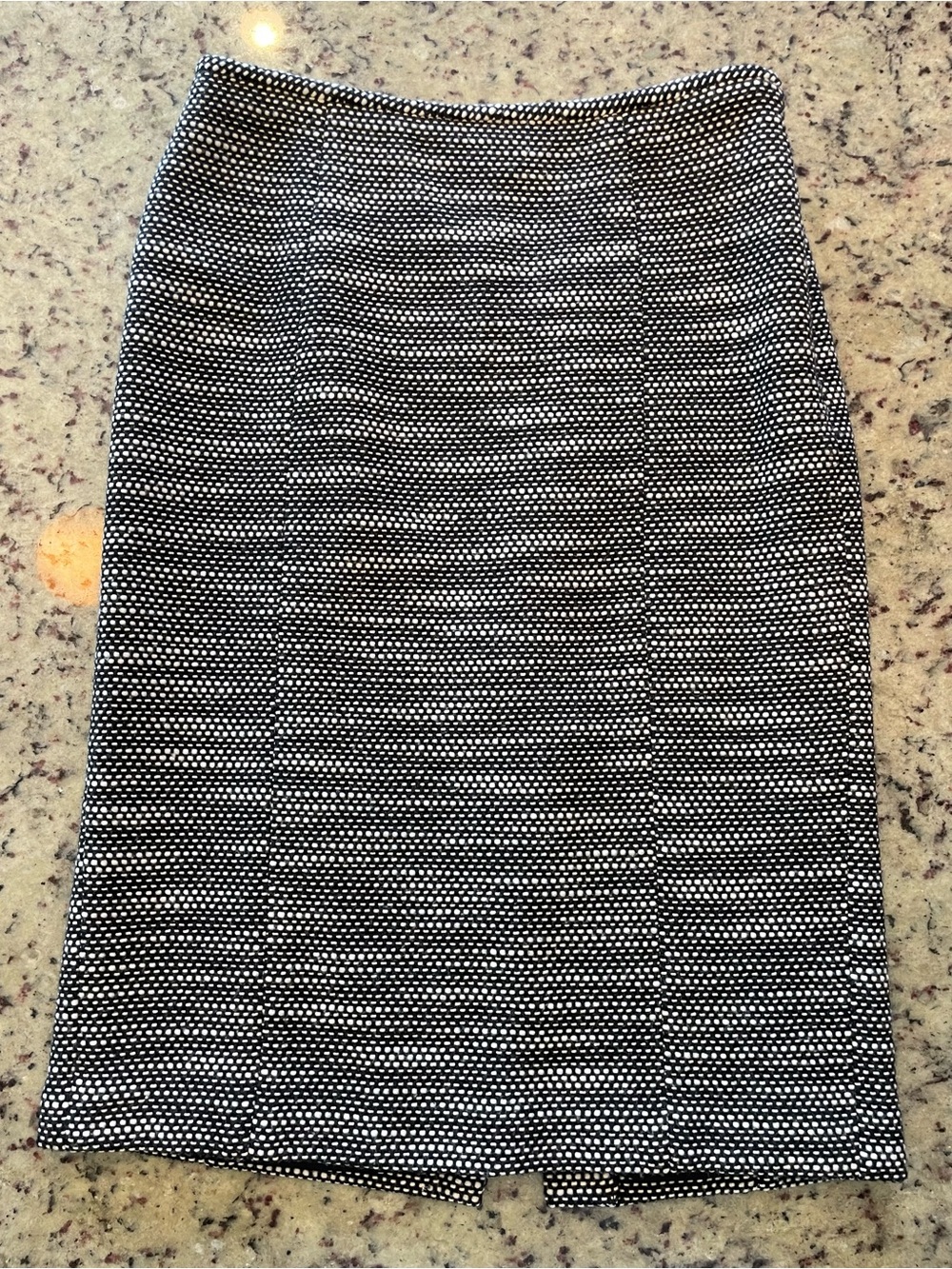 Ann Taylor Black and White Textured Pencil Skirt 6